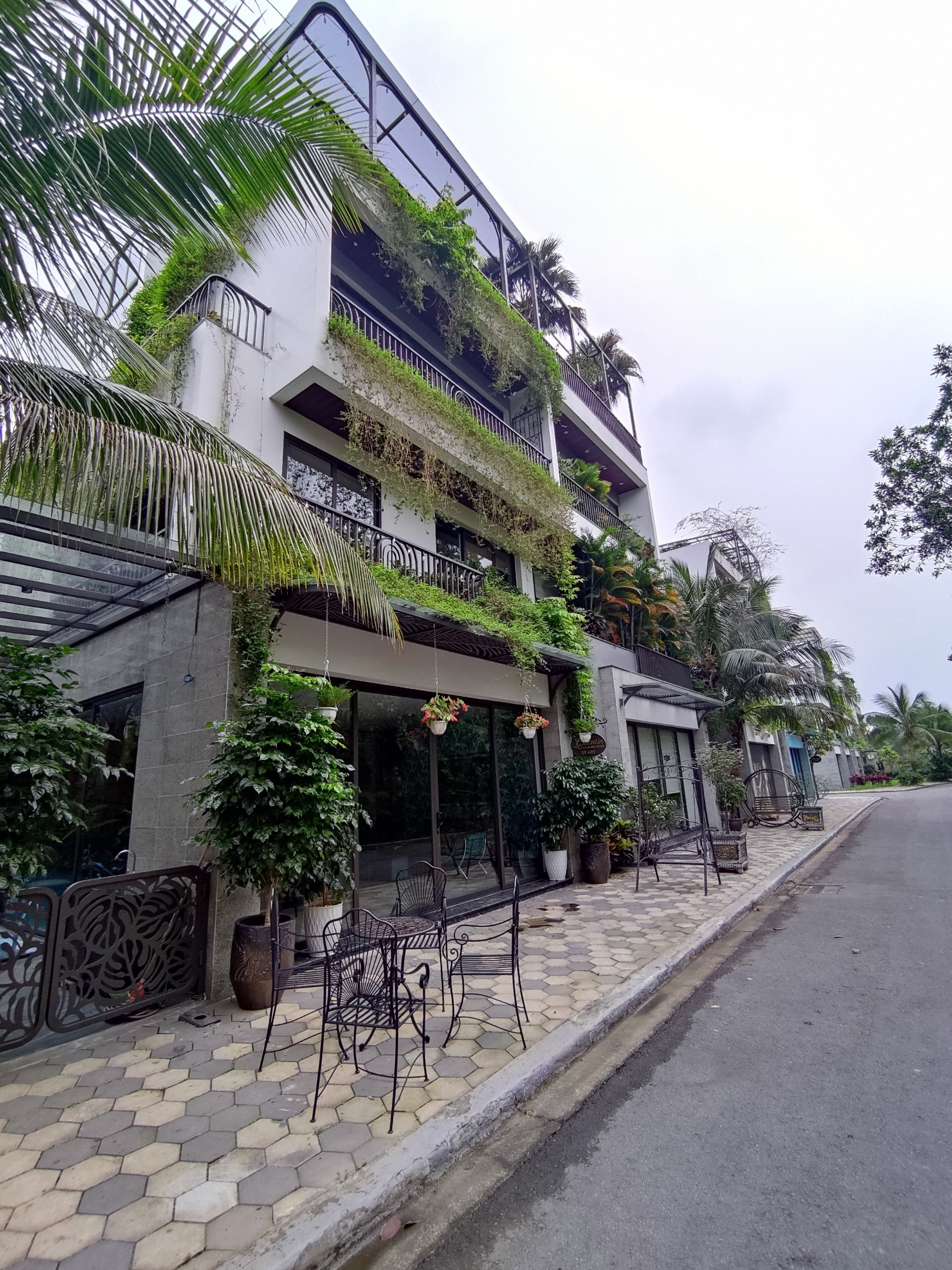 Chính chủ cần bán căn shophouse Flamingo Đại Lải Resort 147m2